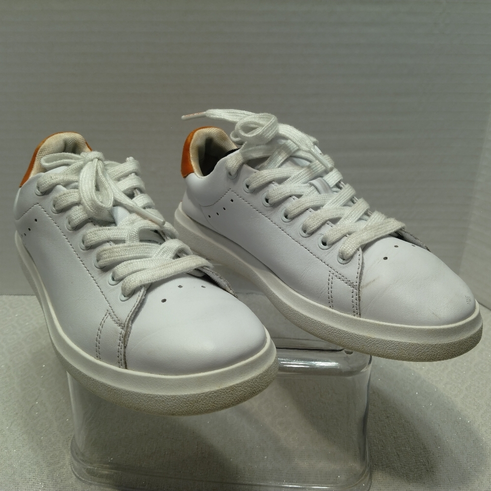 Tory Burch Sneakers women's Howell # 6.5 US